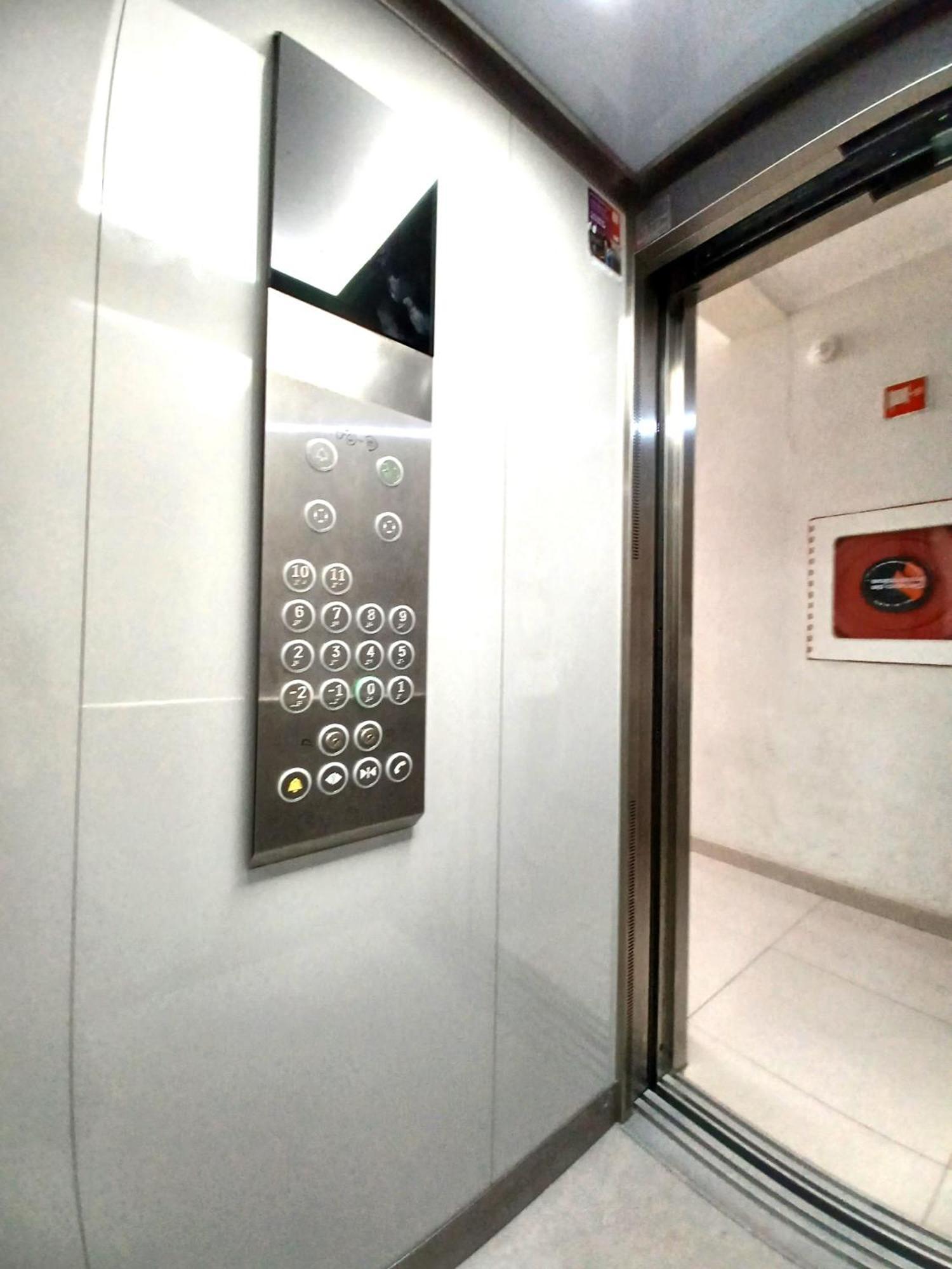 Edificio Lumina Sunshine Beach Apartment 波尔蒂芒 外观 照片